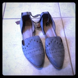 Adorable studded flats
